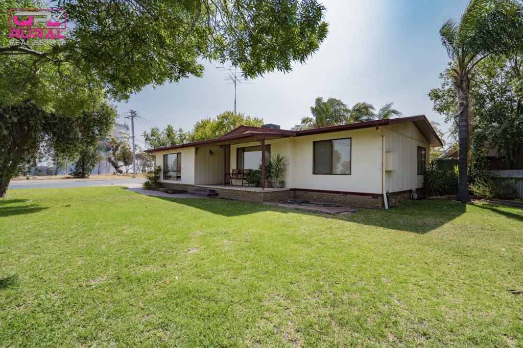 2 Japonica Place, Narrandera NSW 2700 - photo 28