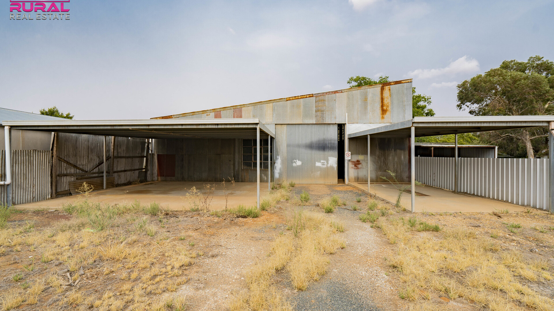 75 Hoskins Street, Temora NSW 2666 - photo 15