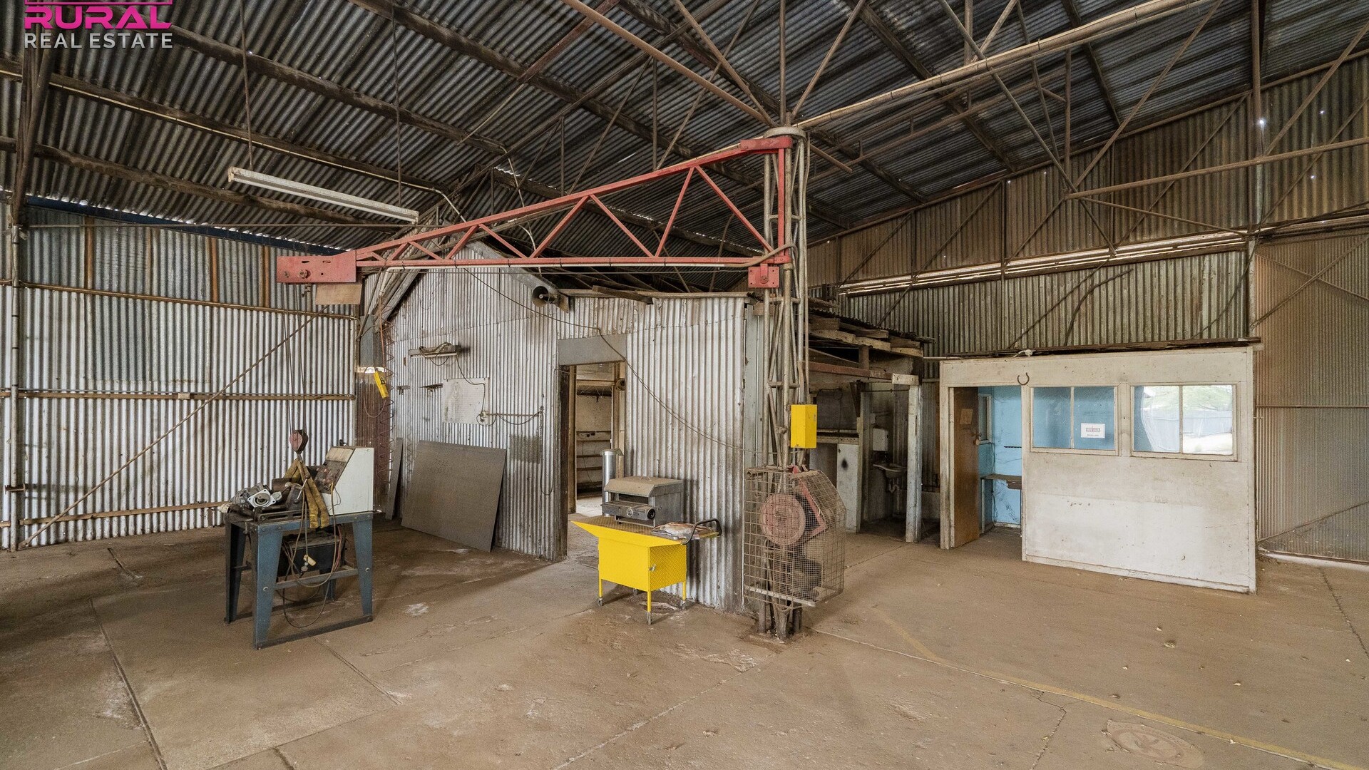 75 Hoskins Street, Temora NSW 2666 - photo 9