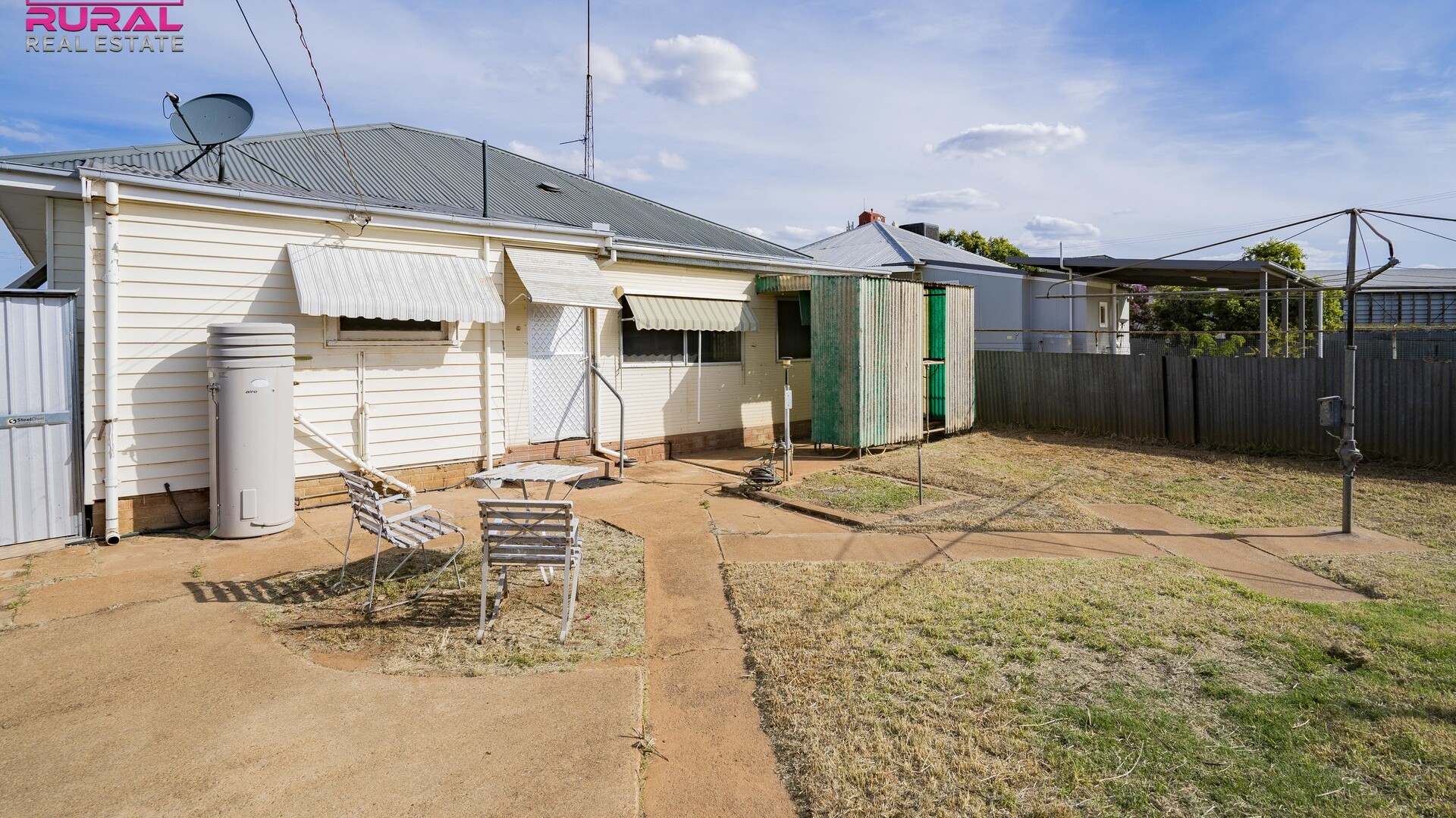 5 Pardey Street, Temora NSW 2666 - photo 15