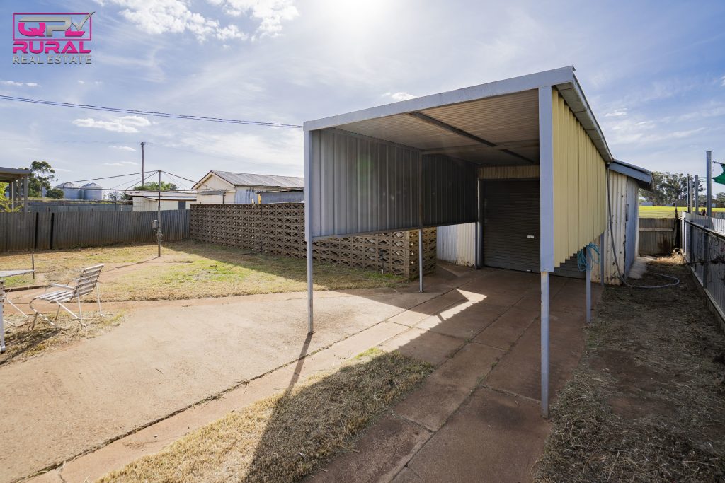 5 Pardey Street, Temora NSW 2666 - photo 16