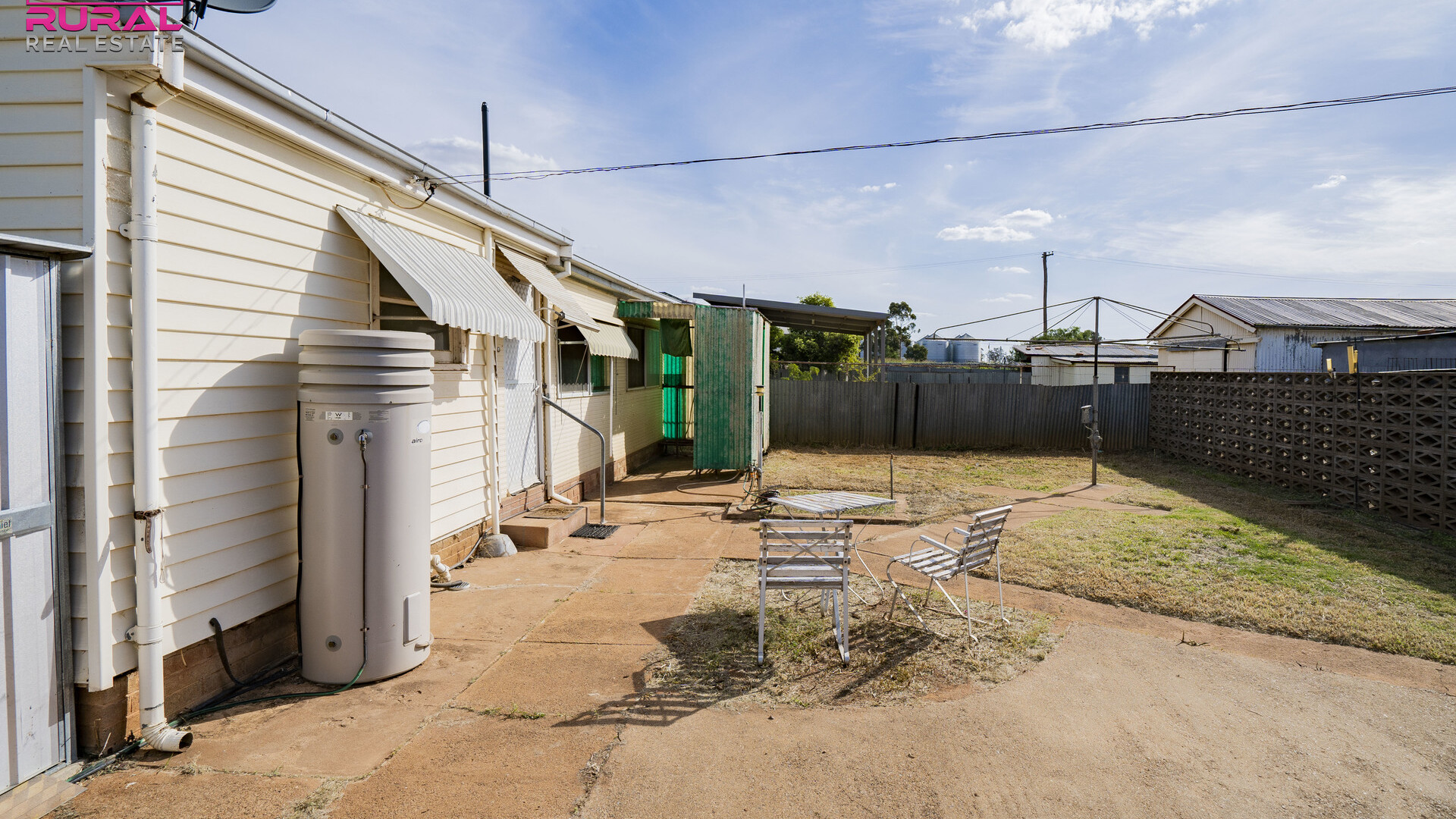 5 Pardey Street, Temora NSW 2666 - photo 17