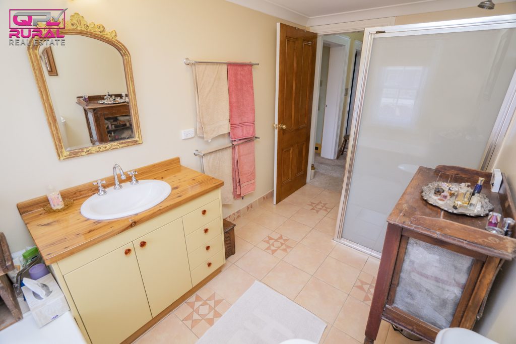 65 Whitton Street, Narrandera NSW 2700 - photo 12
