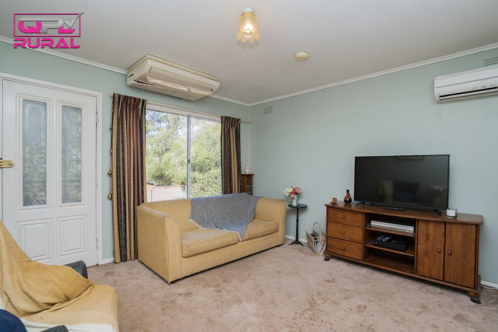 3 Rupert Street, Narrandera NSW 2700 - photo 12