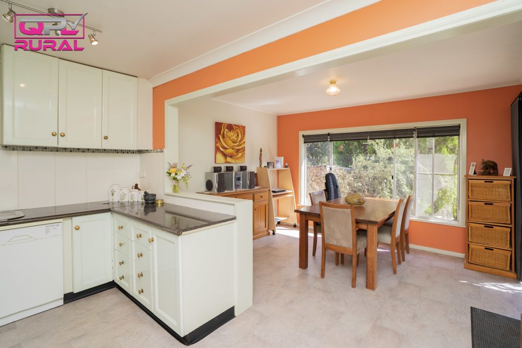 3 Rupert Street, Narrandera NSW 2700 - photo 5