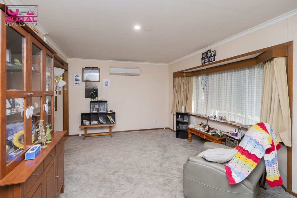 8 Crown Street, Narrandera NSW 2700 - photo 21