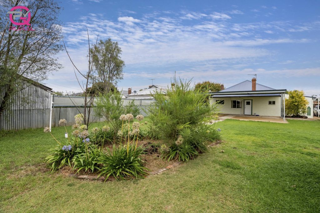 181 Deboos Street, Temora NSW 2666 - photo 21