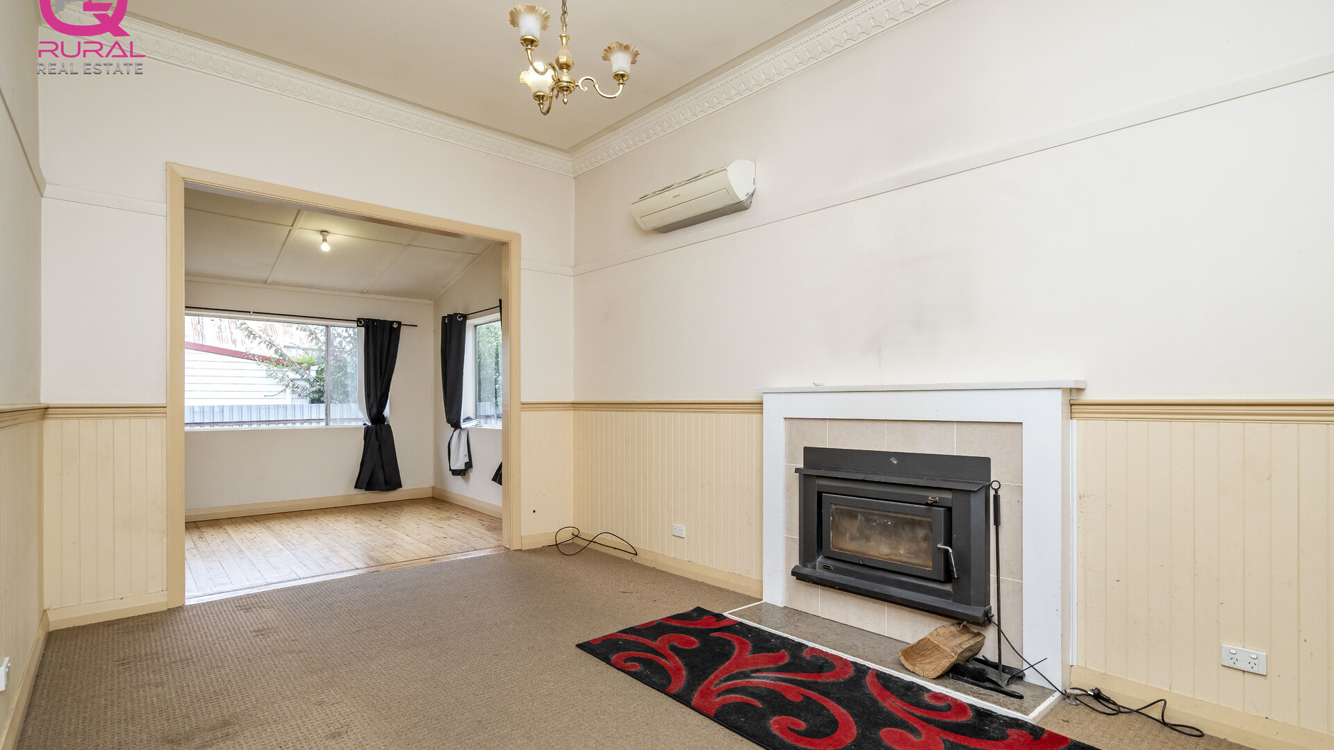 181 Deboos Street, Temora NSW 2666 - photo 4