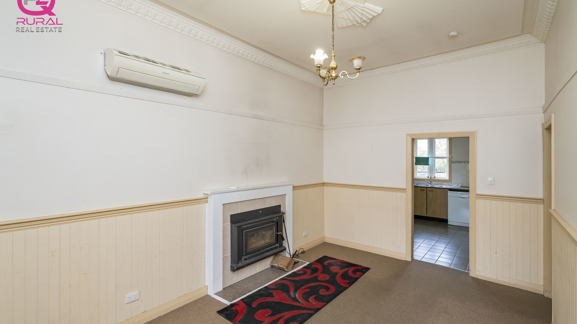 181 Deboos Street, Temora NSW 2666 - photo 5