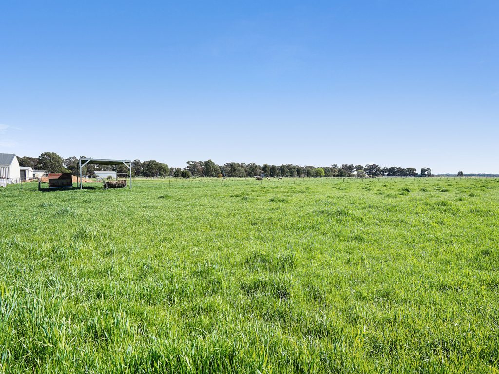 9 Brampton Street, Temora NSW 2666 - photo 15
