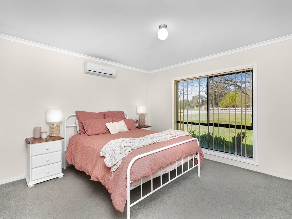 9 Brampton Street, Temora NSW 2666 - photo 5