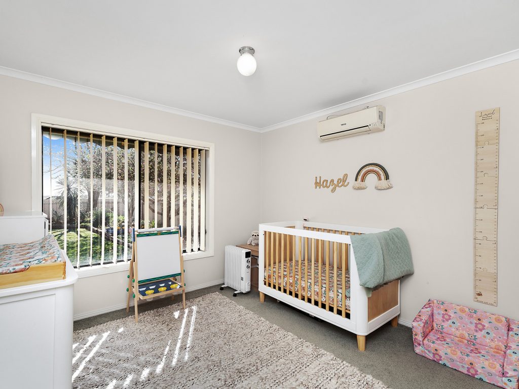 9 Brampton Street, Temora NSW 2666 - photo 10