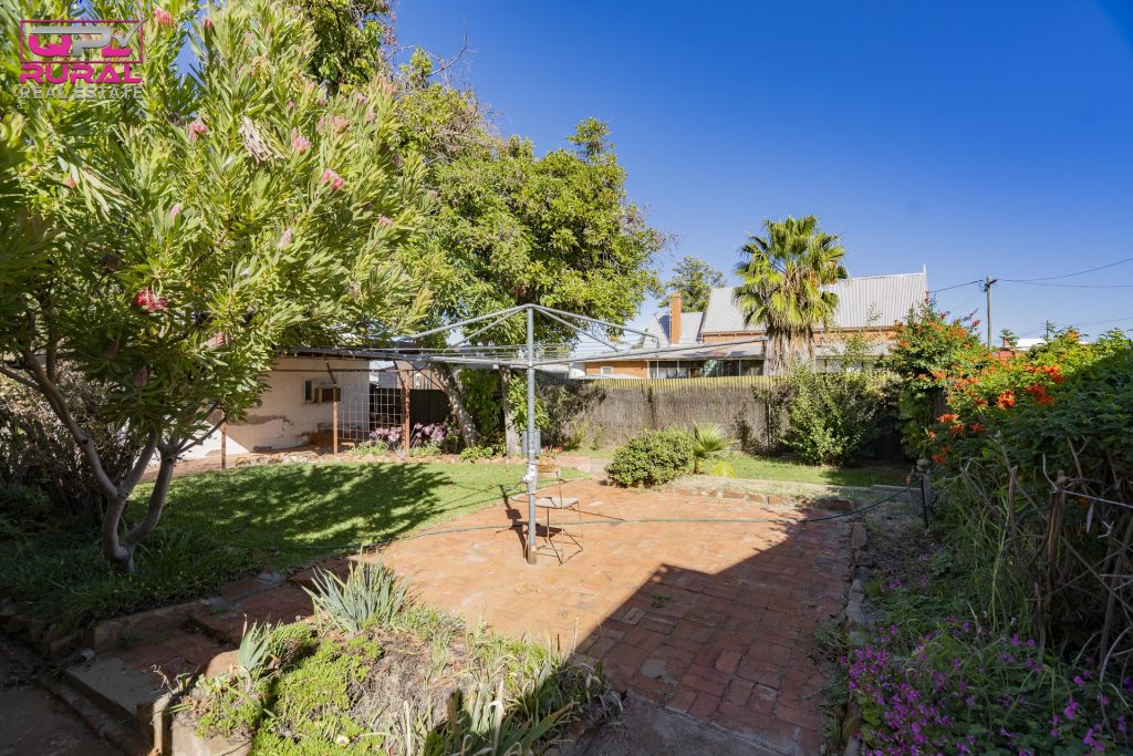 2 Jonsen Street, Narrandera NSW 2700 - photo 14