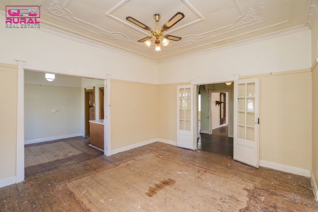 2 Jonsen Street, Narrandera NSW 2700 - photo 6