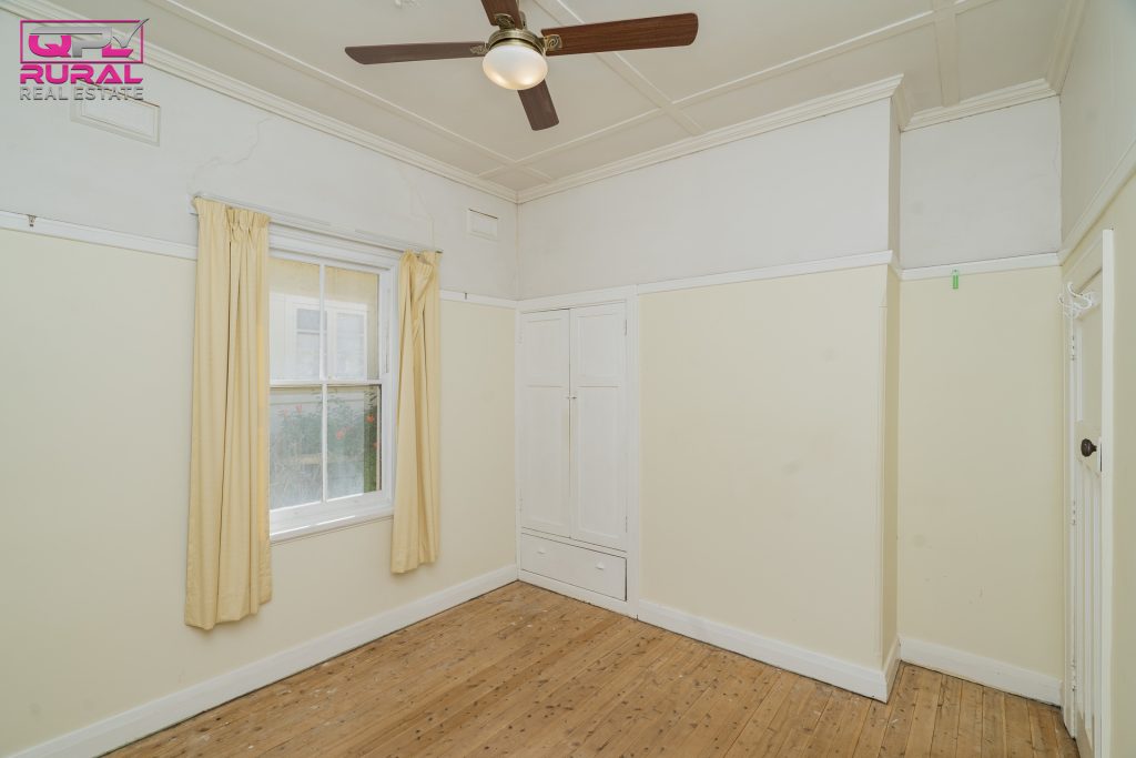 2 Jonsen Street, Narrandera NSW 2700 - photo 7