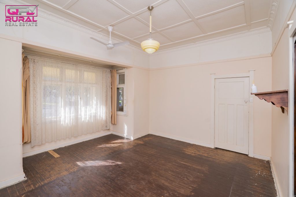 2 Jonsen Street, Narrandera NSW 2700 - photo 8