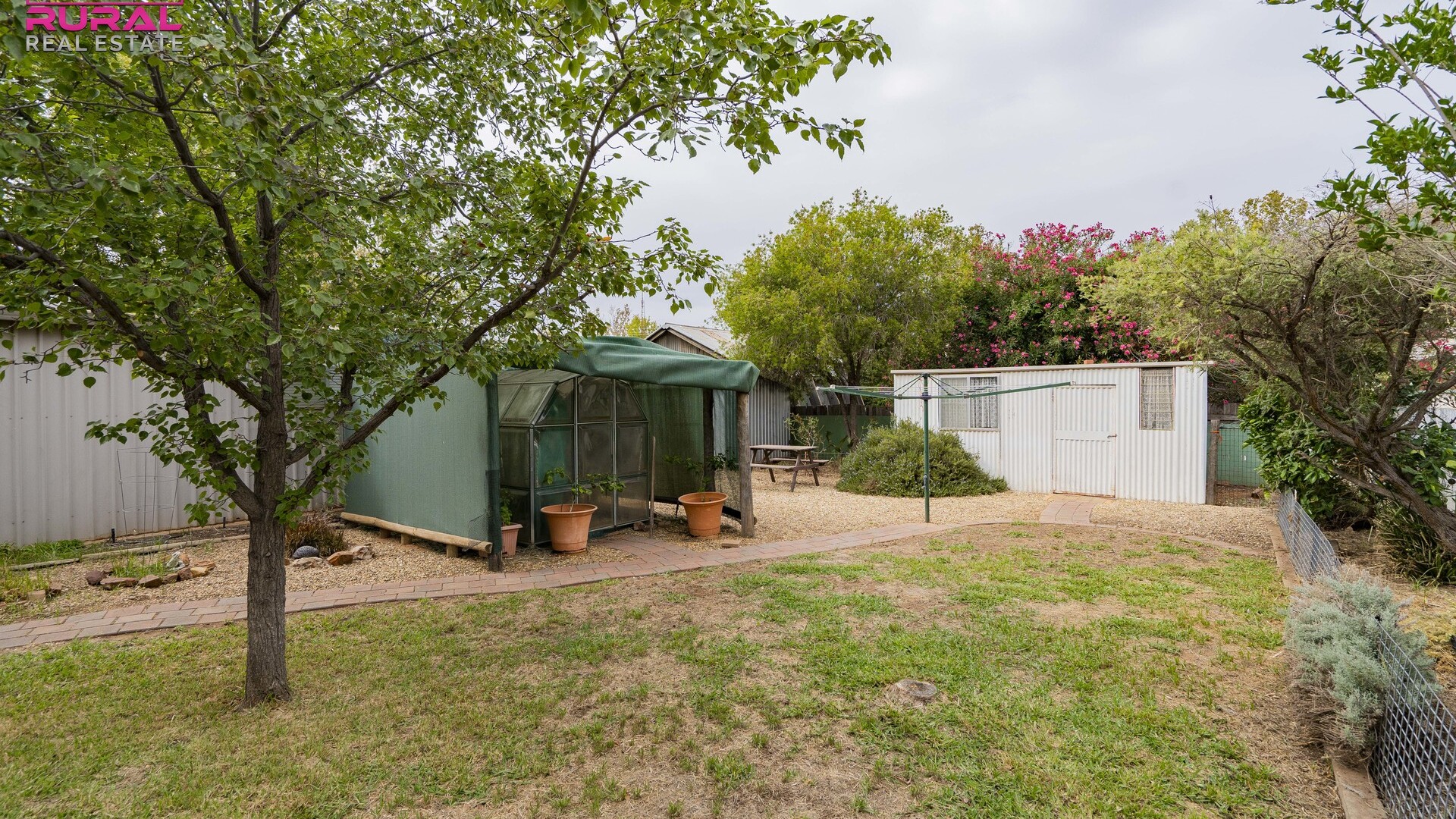 18 Grosvenor Street, Narrandera NSW 2700 - photo 14