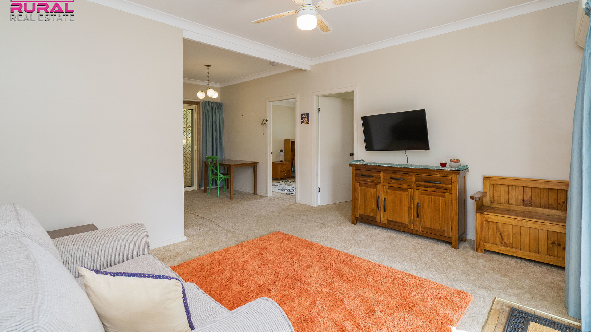18 Grosvenor Street, Narrandera NSW 2700 - photo 4