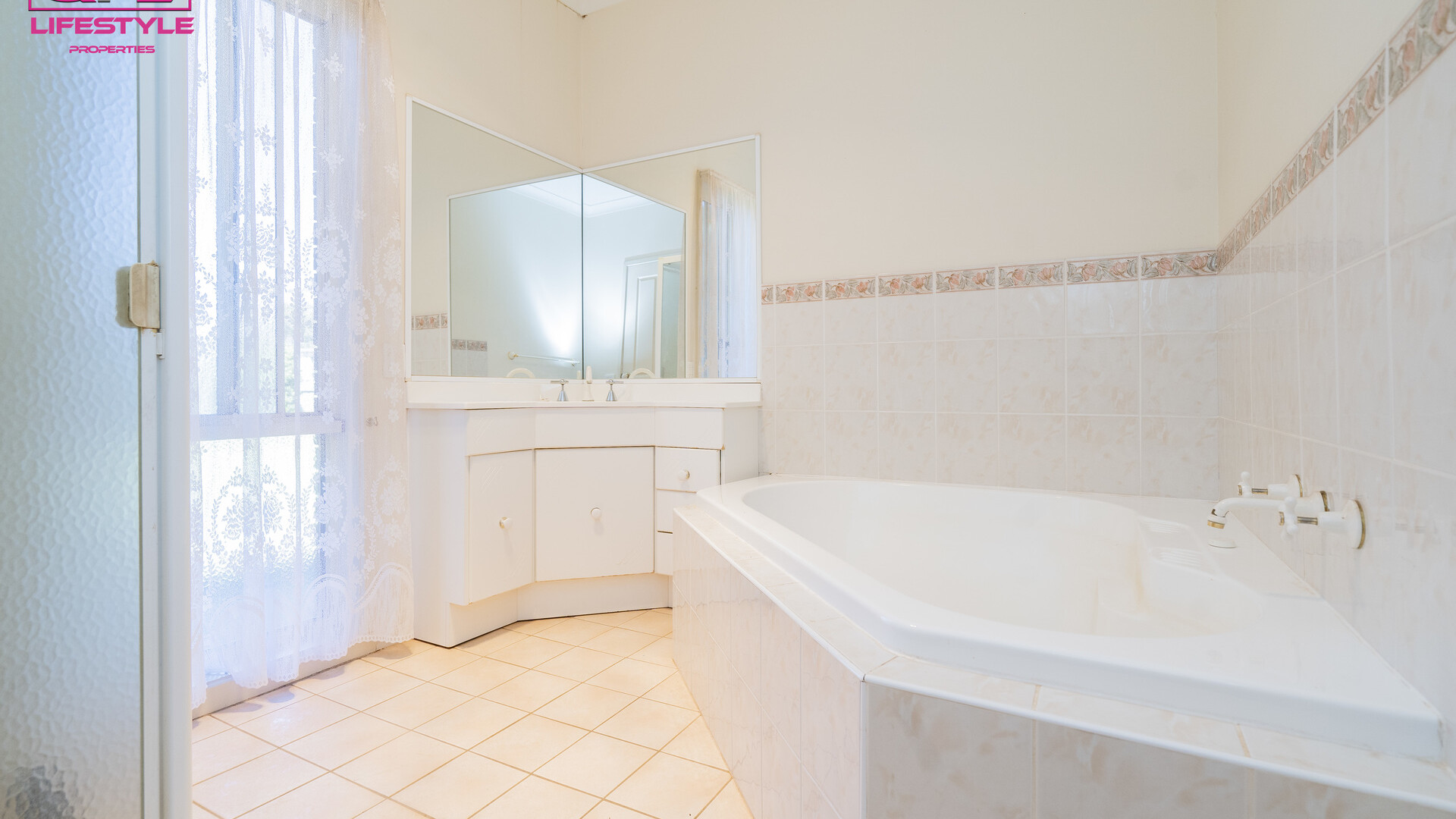 2283 Millwood Road, Coolamon NSW 2701 - photo 14