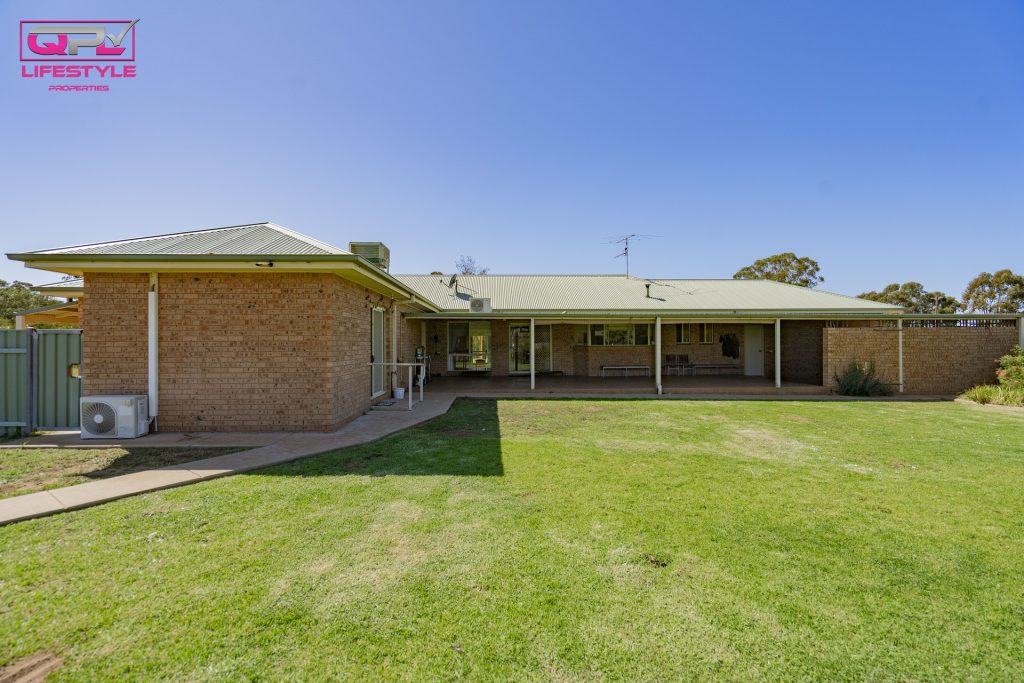 2283 Millwood Road, Coolamon NSW 2701 - photo 17