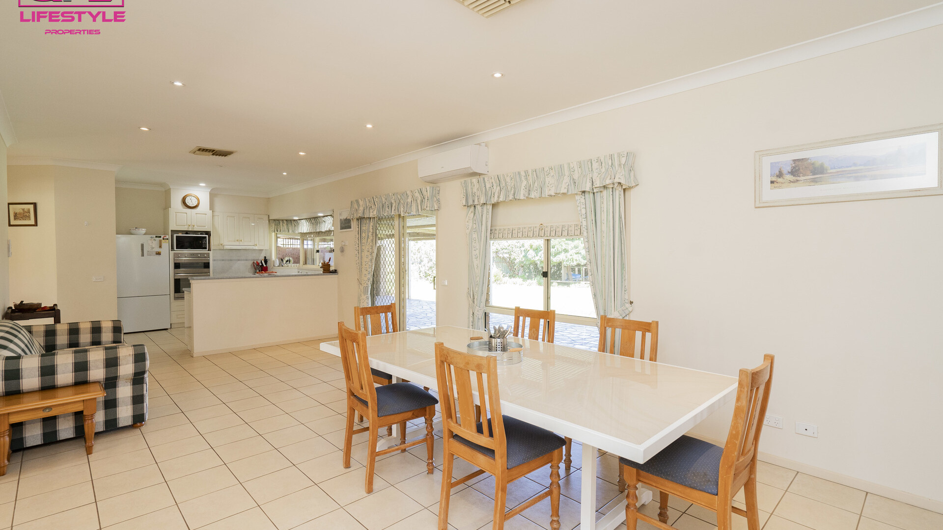 2283 Millwood Road, Coolamon NSW 2701 - photo 5