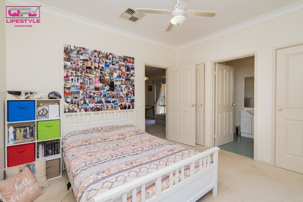 2283 Millwood Road, Coolamon NSW 2701 - photo 10