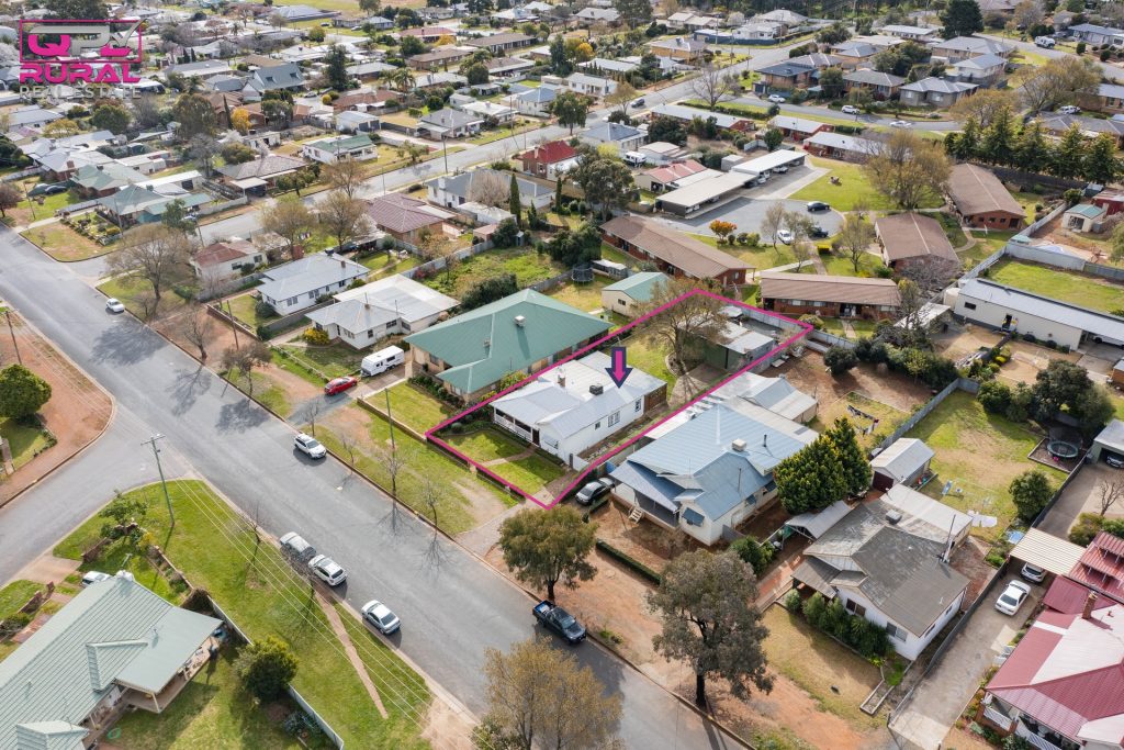 147 Kitchener Road, Temora NSW 2666 - photo 4