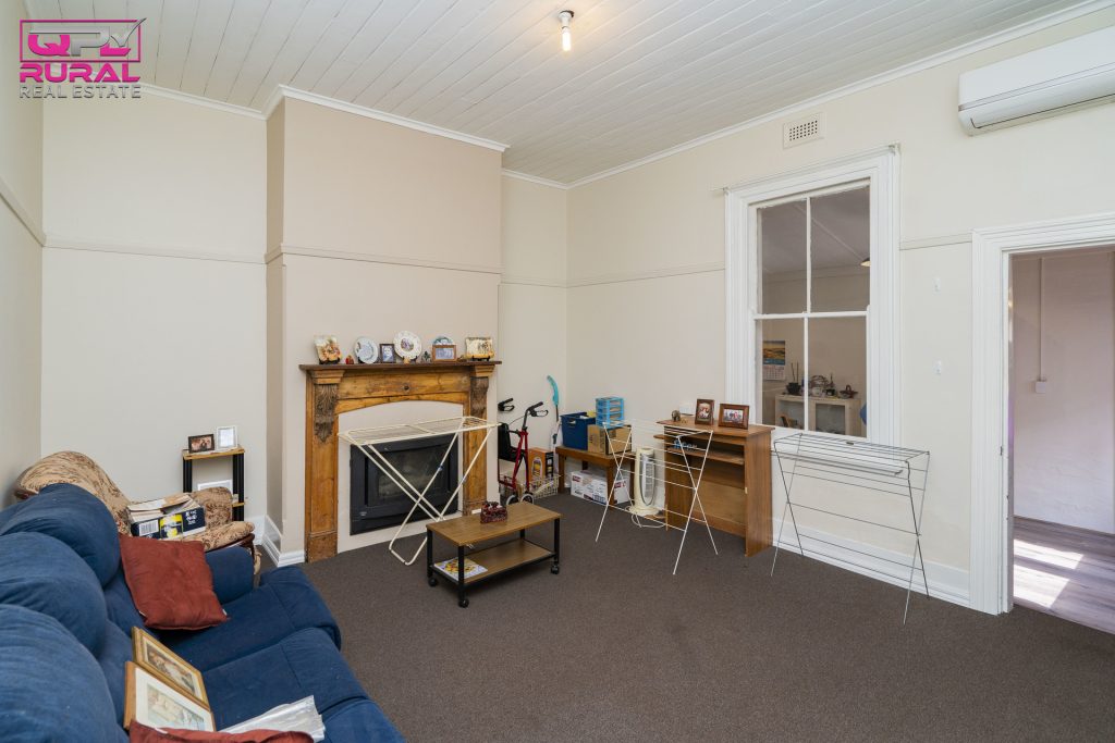44 & 46B Charles Street, Narrandera NSW 2700 - photo 15