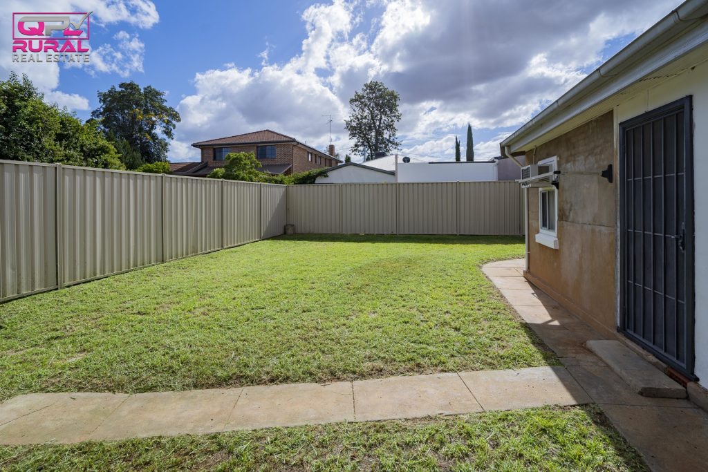 44 & 46B Charles Street, Narrandera NSW 2700 - photo 21