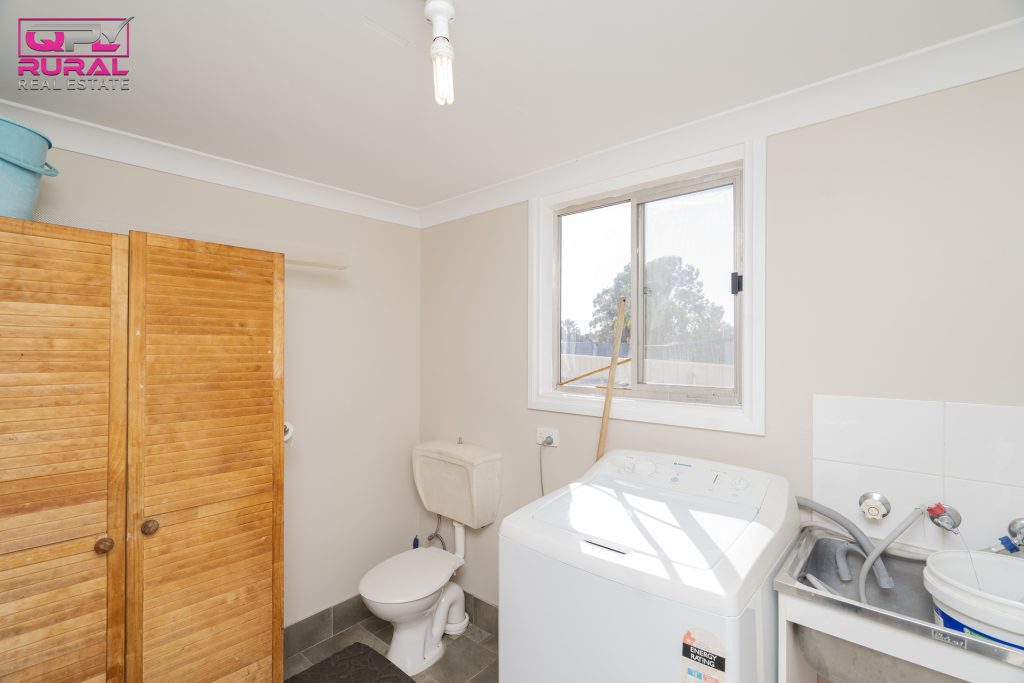 23 Roslyn Street, Narrandera NSW 2700 - photo 11