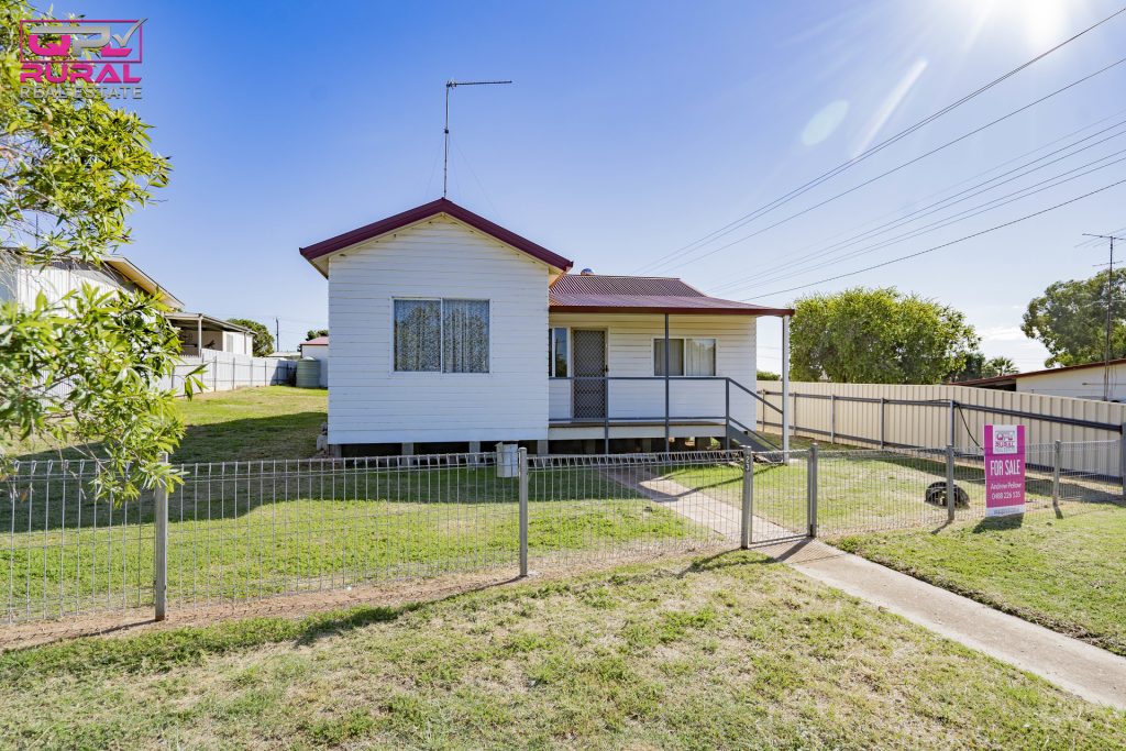23 Roslyn Street, Narrandera NSW 2700 - McGrath Riverina