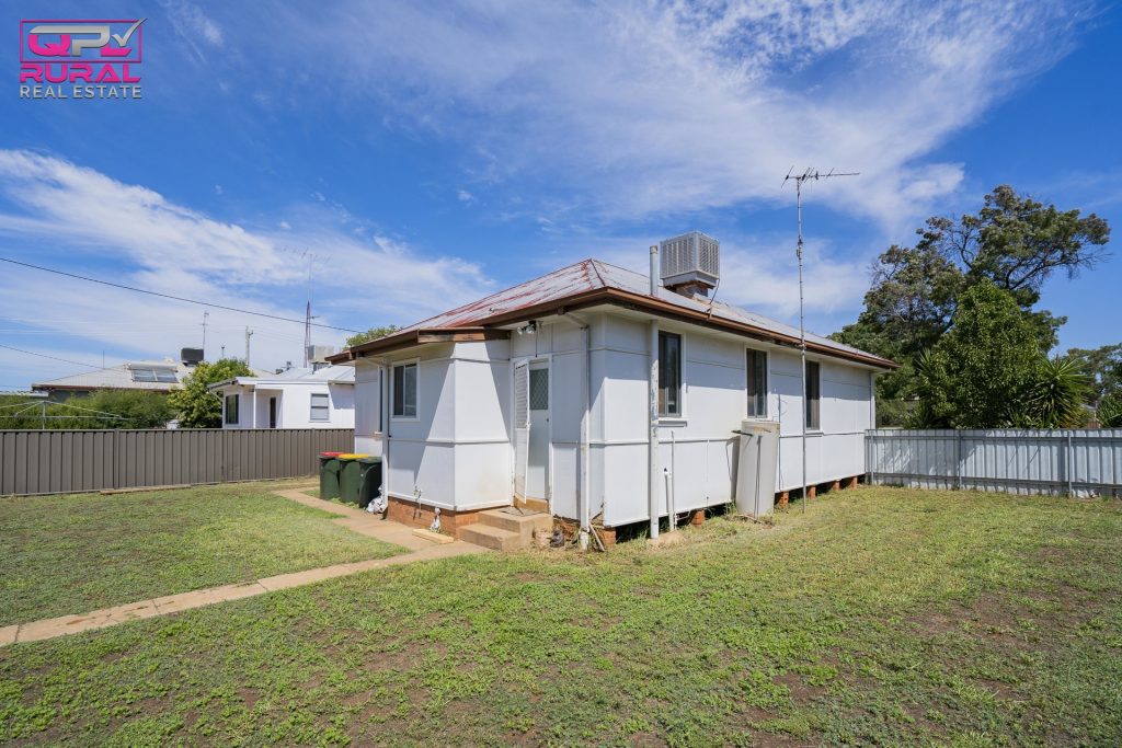29 Currawang Avenue, Leeton NSW 2705 - photo 10