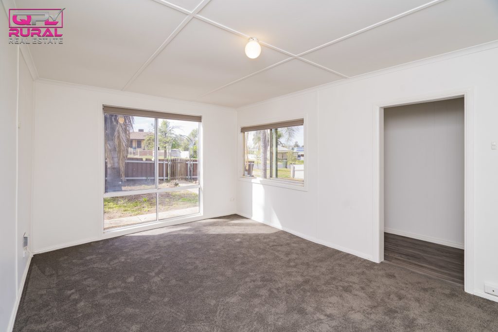 12 Adams Street, Narrandera NSW 2700 - photo 5