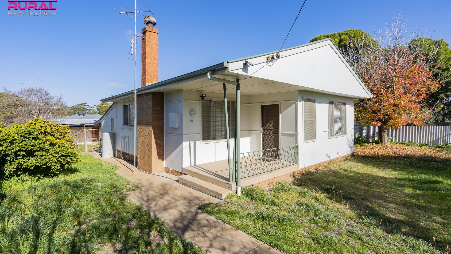 10 Crescent Street, Narrandera NSW 2700 - McGrath Riverina
