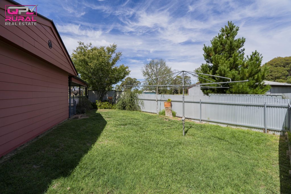 2 Flood Street, Narrandera NSW 2700 - photo 7