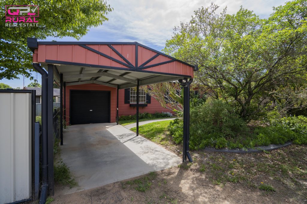 2 Flood Street, Narrandera NSW 2700 - photo 8