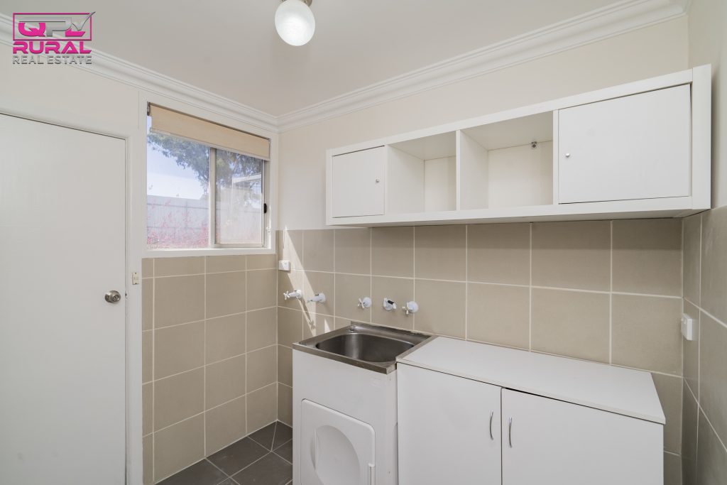 85 Ferrier Street, Narrandera NSW 2700 - photo 12
