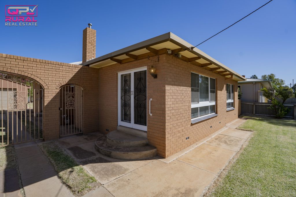 40 Riverine Street, Narrandera NSW 2700 - McGrath Riverina
