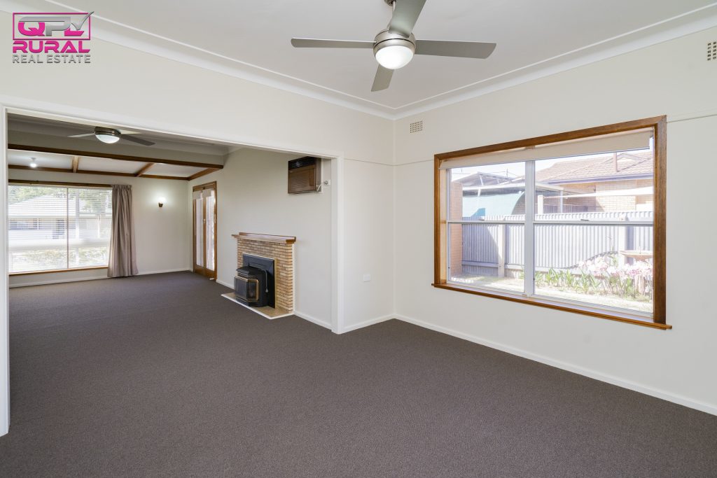 40 Riverine Street, Narrandera NSW 2700 - photo 4