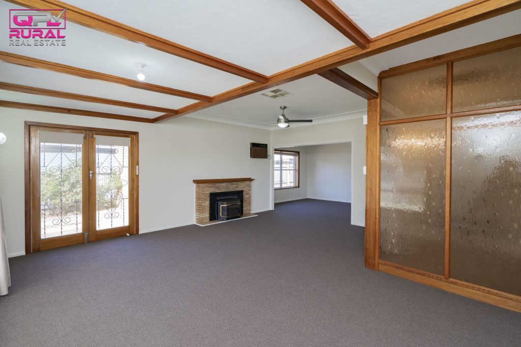 40 Riverine Street, Narrandera NSW 2700 - photo 6