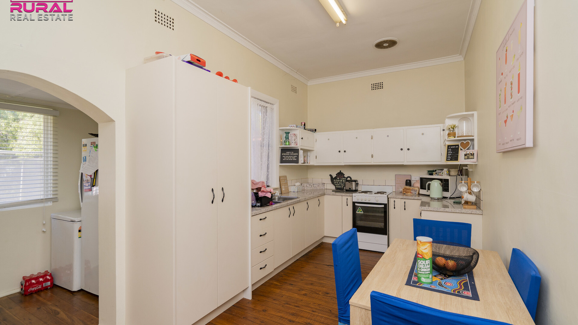 146 Larmer Street, Narrandera NSW 2700 - photo 9