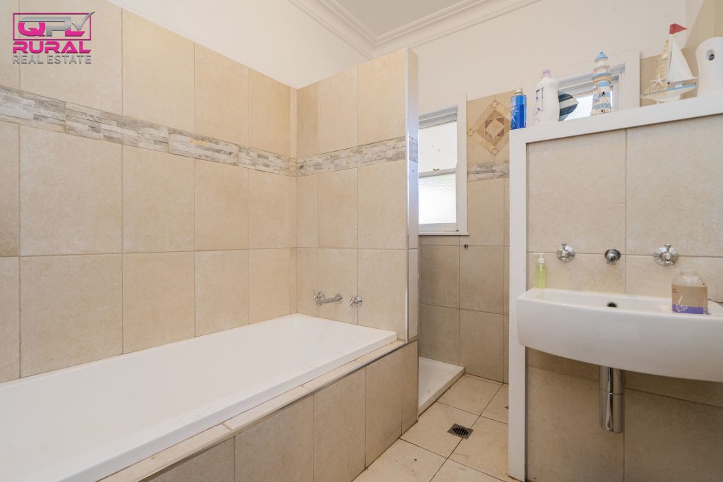 53 Dalgetty Street, Narrandera NSW 2700 - photo 9