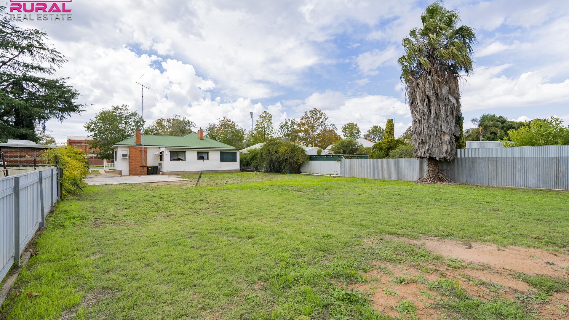 6 Argyle Street, Narrandera NSW 2700 - photo 16