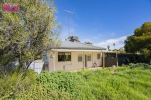 87 Ferrier Street, Narrandera NSW 2700 - photo 14