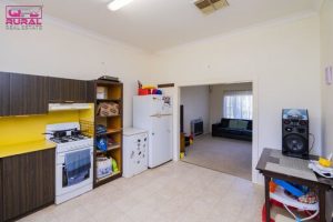 87 Ferrier Street, Narrandera NSW 2700 - photo 5
