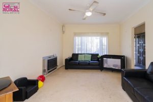 87 Ferrier Street, Narrandera NSW 2700 - photo 6
