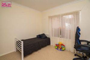 87 Ferrier Street, Narrandera NSW 2700 - photo 10