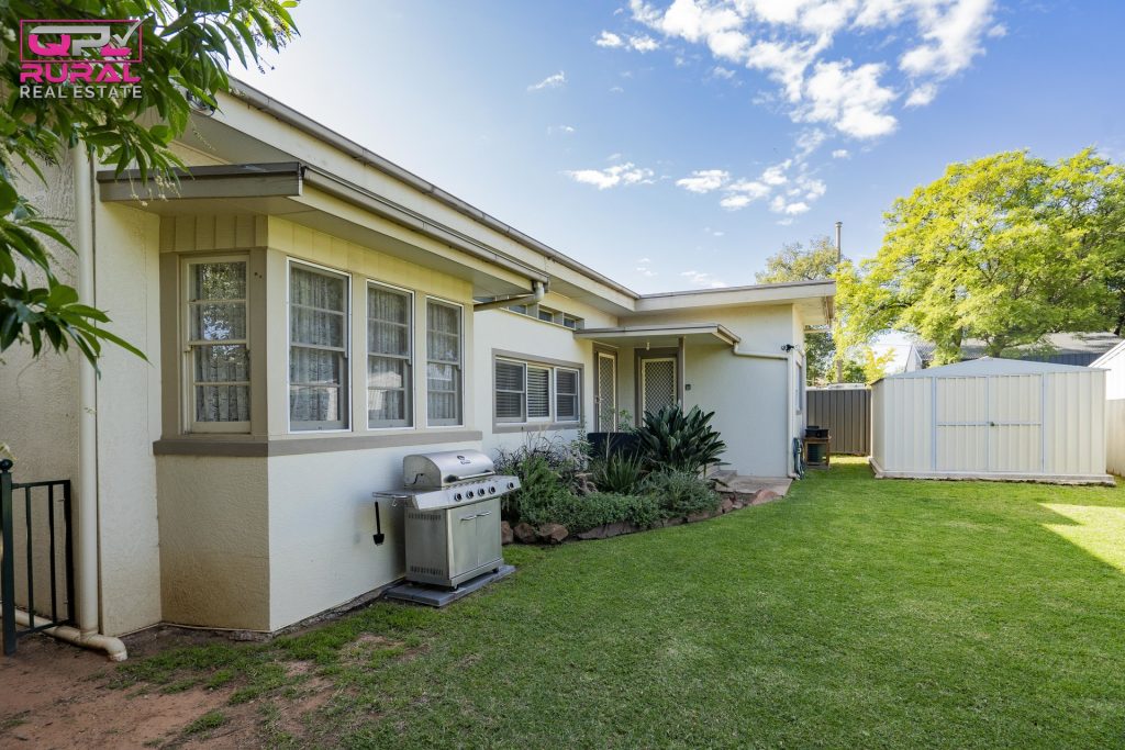 2 Coolibah Street, Leeton NSW 2705 - photo 21
