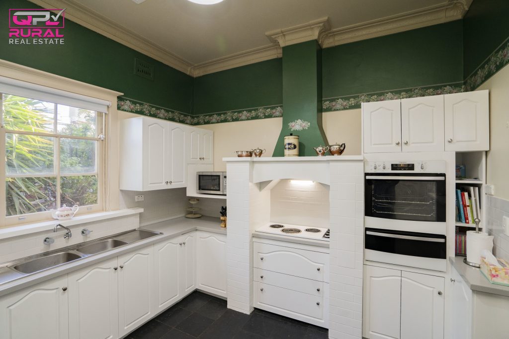 2 Coolibah Street, Leeton NSW 2705 - photo 6