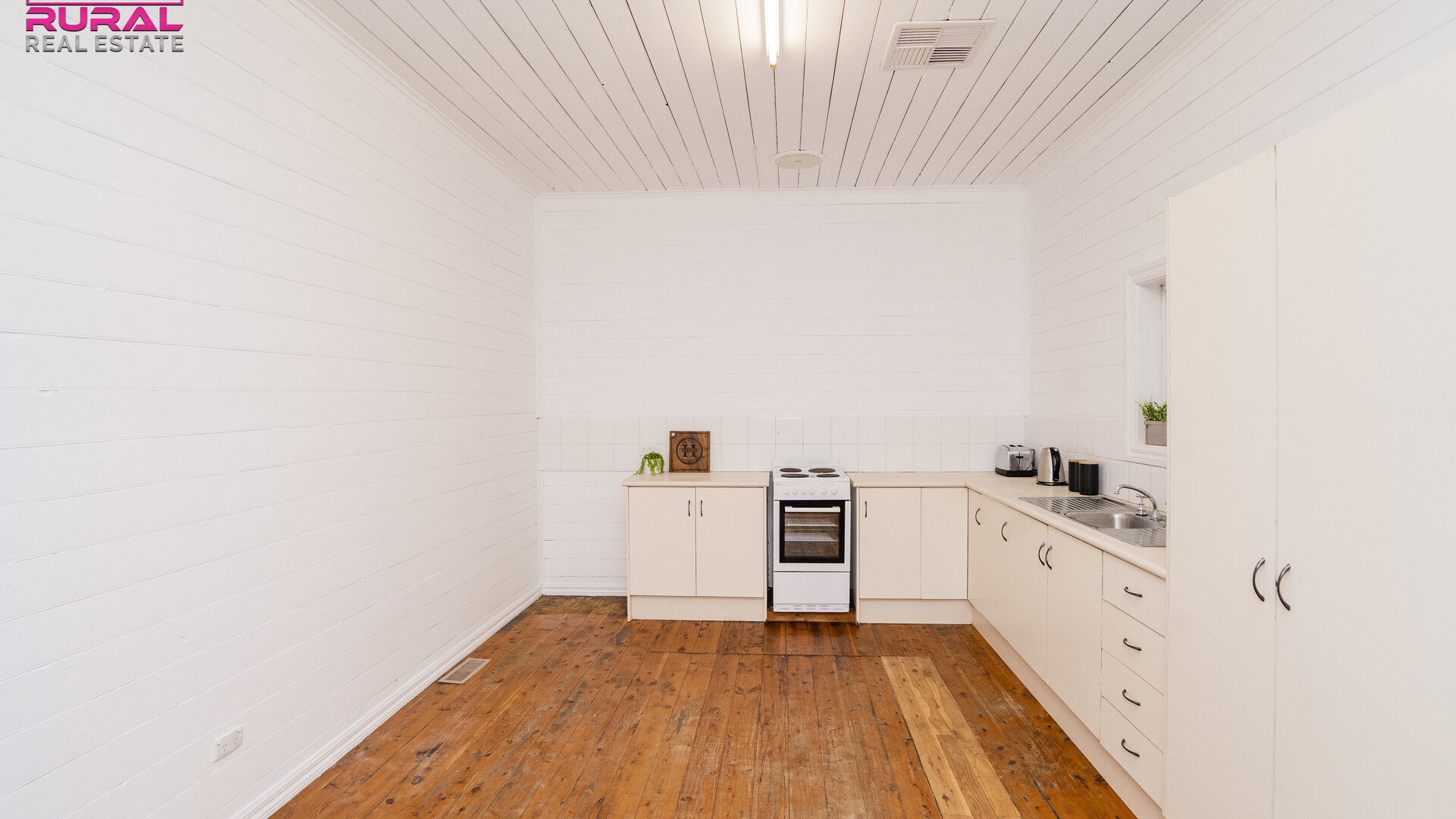43 King Street, Narrandera NSW 2700 - photo 5